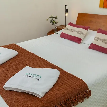 B86 - Beachline In Da Apartamento